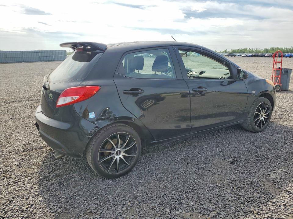2011 Mazda 2 VIN JM1DE1HY1B0104289 COPART salvage auction — REAR END, On - Permit No Brand - Unfit, sold $525 on 2026-07-09 (photo 3)