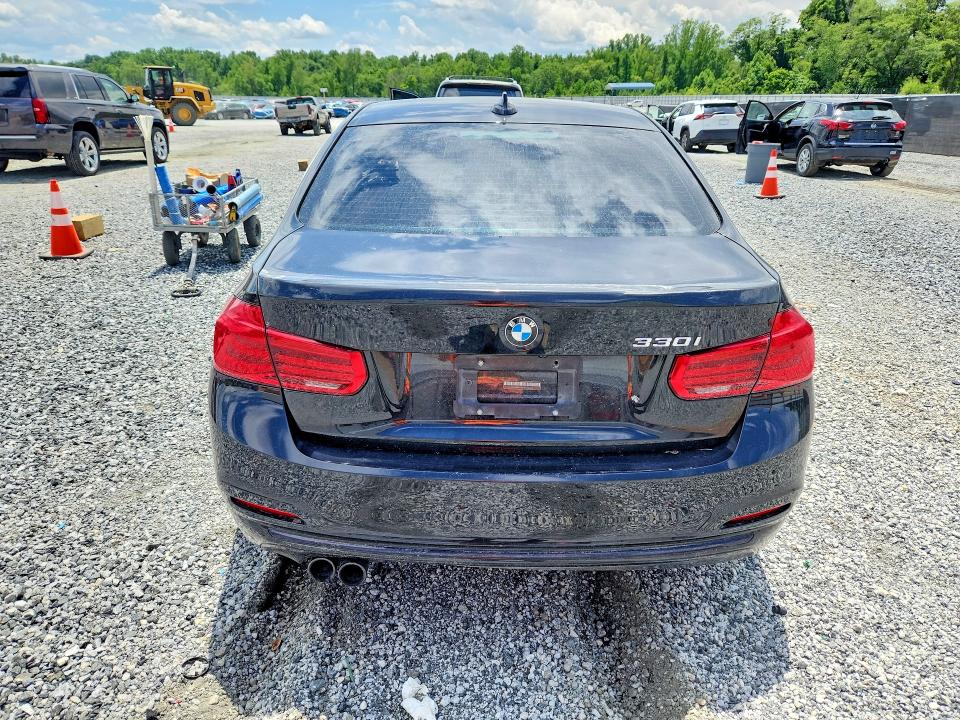 2017 BMW 3er VIN WBA8B9G54HNU50975 COPART salvage auction — MECHANICAL, Sc - Certificate Of Title (P), sold $5,300 on 2026-07-29 (photo 6)