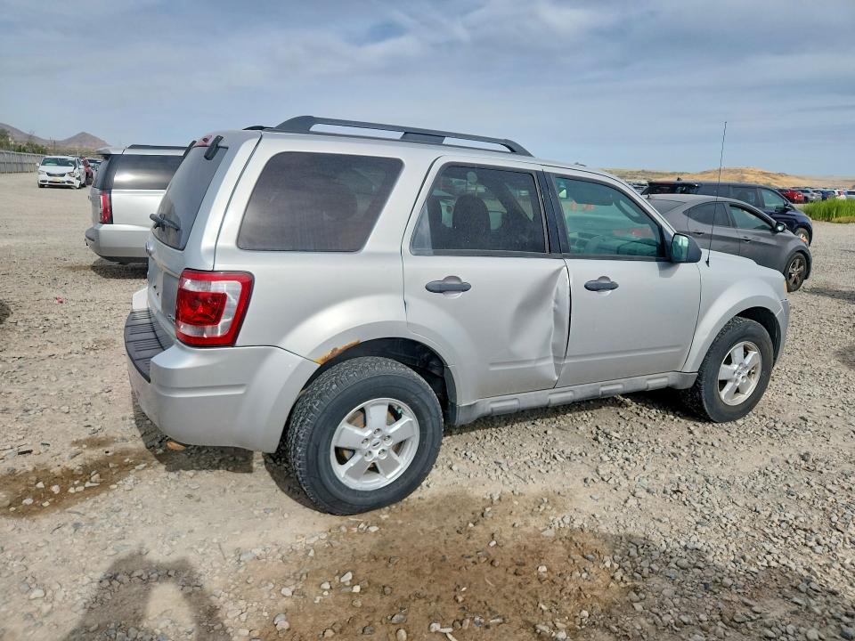 2009 Ford Escape VIN 1FMCU93G49KB19780 COPART salvage auction — MECHANICAL, Ut - Certificate Of Title, sold $150 on 2026-07-02 (photo 3)