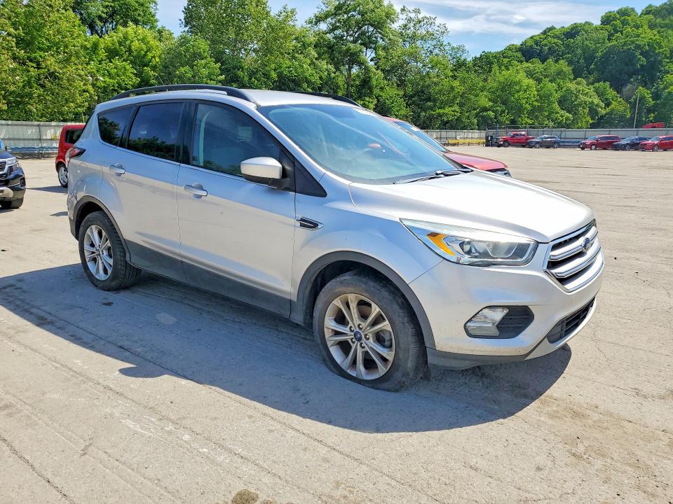 2017 Ford Escape VIN 1FMCU0GD7HUC68165 COPART salvage auction — SIDE, OH - CERT OF TITLE-SALVAGE, sold $1,250 on 2026-07-02 (photo 4)