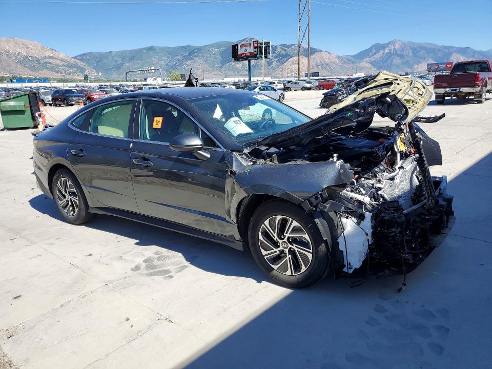 2026 Hyundai Sonata hybrid VIN KMHL24JJ4TA165646 COPART salvage auction — FRONT END, UT - CERTIFICATE OF TITLE, sold $3,050 on 2026-07-27 (photo 4)