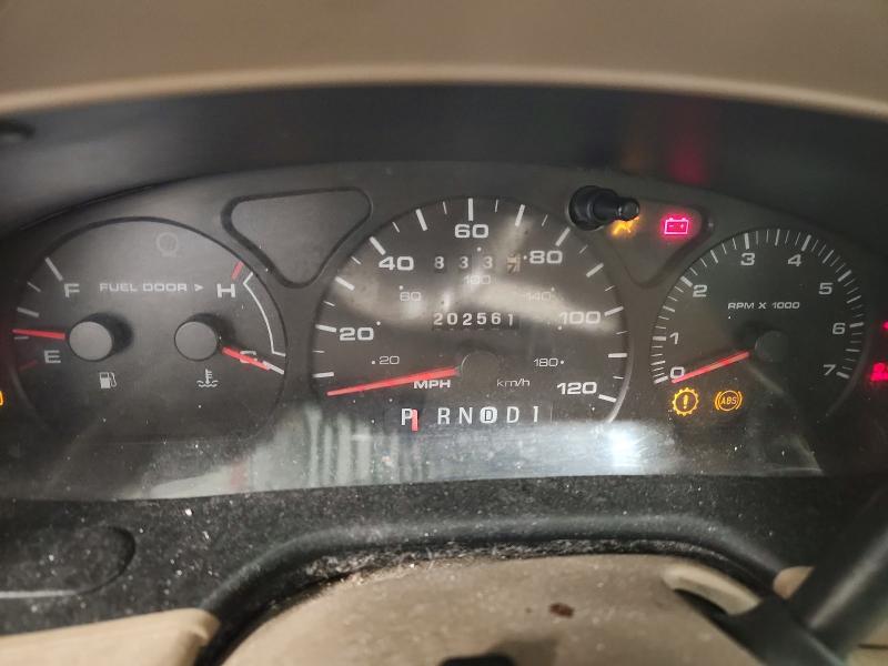 2003 Ford Taurus VIN 1FAFP55293A227818 COPART salvage auction — FRONT END, Mn - Cert Of Title-Salvage, sold $250 on 2026-07-02 (photo 9)