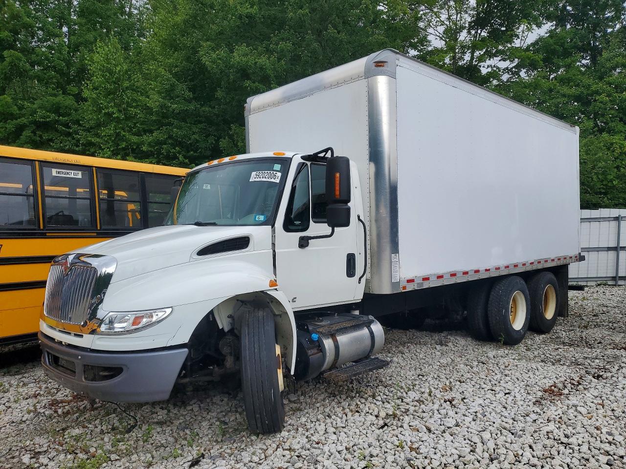 2019 International 4000-Series VIN 1HTMSTAR2KH470435 — COPART salvage auction photo