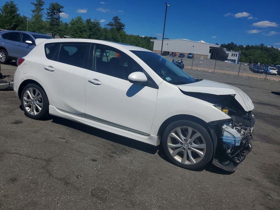 2011 Mazda 3 VIN JM1BL1M68B1902185 COPART salvage auction — FRONT END, MA - CERT OF TITLE-RECONSTRCTD COLL, sold $450 on 2026-07-09 (photo 4)