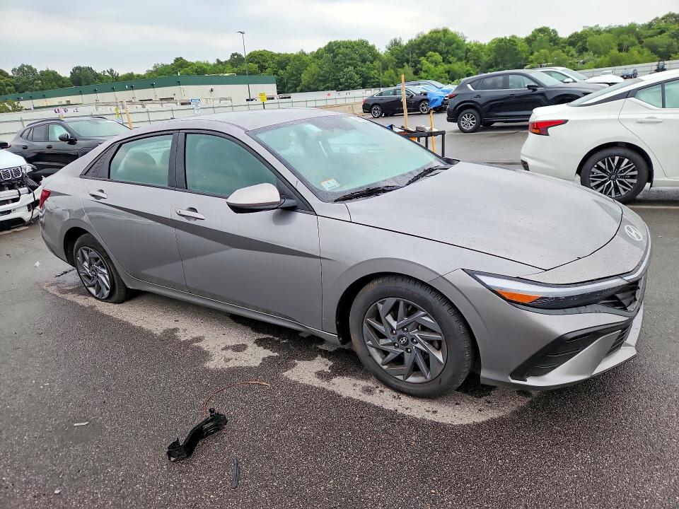 2024 Hyundai Elantra VIN KMHLM4DG0RU665630 COPART salvage auction — SIDE, VA - CERT OF TITLE - SALVAGE, sold $4,400 on 2026-07-27 (photo 4)