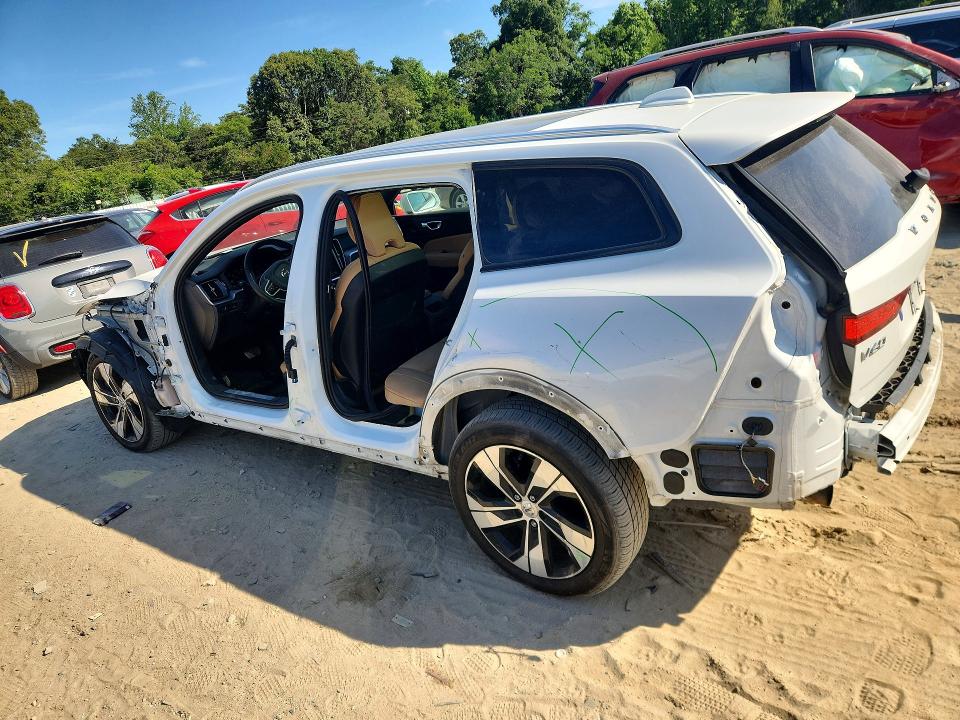 2020 Volvo V60 VIN YV4102WK6L1037932 COPART salvage auction — SIDE, Md - Cert Of Salvage > 75% Damage, sold $6,000 on 2026-07-07 (photo 2)