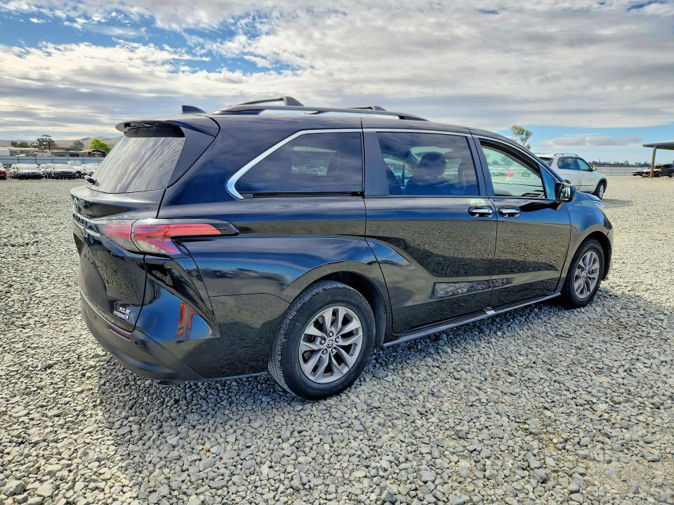 2022 Toyota VIN 5TDJRKEC7NS094374 COPART salvage auction — SIDE, Ca - Salvage Certificate, sold $5,200 on 2026-07-23 (photo 3)