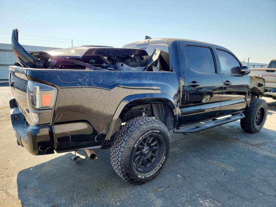 2017 Toyota Tacoma VIN 3TMCZ5AN8HM078304 COPART salvage auction — INTERIOR BURN, Ca - Salvage Certificate, sold $5,900 on 2026-07-09 (photo 3)