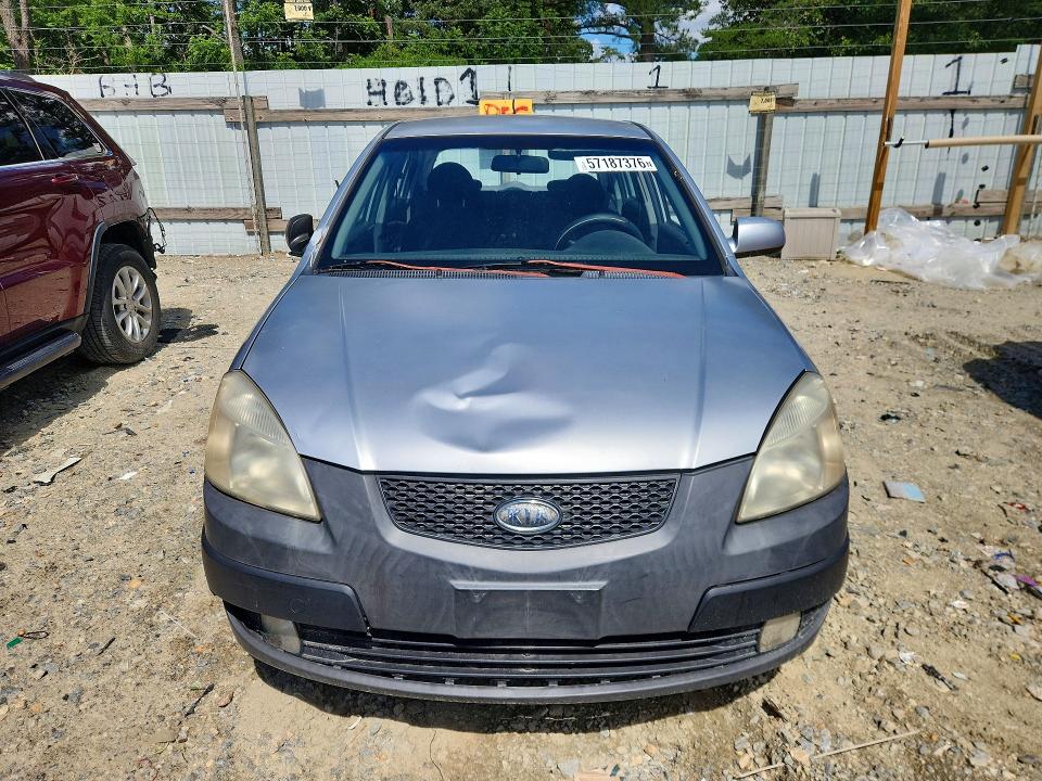 2006 Kia Rio VIN KNADE163866089250 COPART salvage auction — REAR END, De - Certificate Of Title, sold $300 on 2026-07-21 (photo 5)
