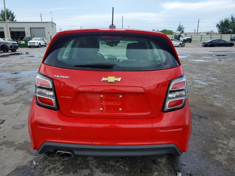 2020 Chevrolet SONIC VIN 1G1JG6SB6L4122062 COPART salvage auction — MINOR DENT/SCRATCHES, Fl - Certificate Of Title (P), sold $4,500 on 2026-07-08 (photo 6)