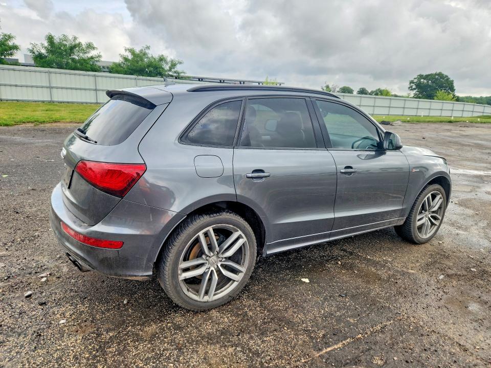 2016 Audi Sq5 VIN WA1CCAFP8GA034247 COPART salvage auction — FRONT END, Wi - Junked Vehicle Bill Of Sale, sold $925 on 2026-07-28 (photo 3)