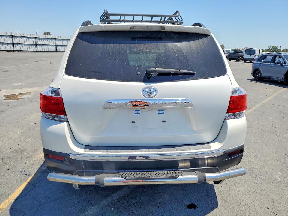 2013 Toyota Highlander VIN 5TDZK3EH9DS102109 COPART salvage auction — FRONT END, Ca - Salvage Certificate, sold $5,700 on 2026-07-16 (photo 6)