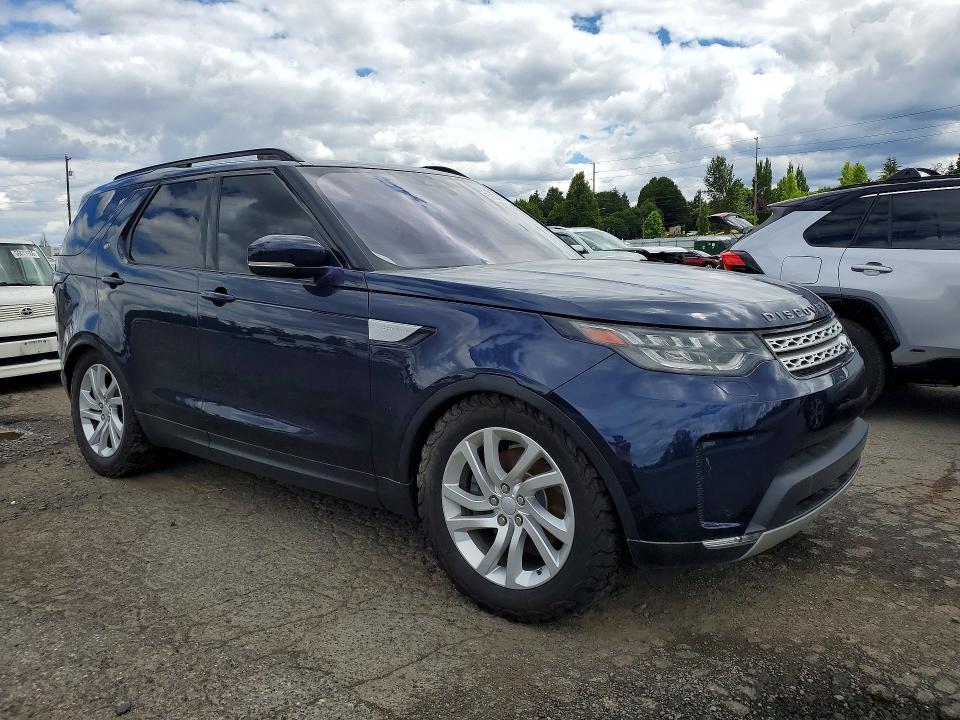 2017 Land rover Discovery VIN SALRRBBV8HA037569 COPART salvage auction — MINOR DENT/SCRATCHES, Wa - Vehicle Cert Of Ownership-Titl, sold $5,300 on 2026-07-23 (photo 4)