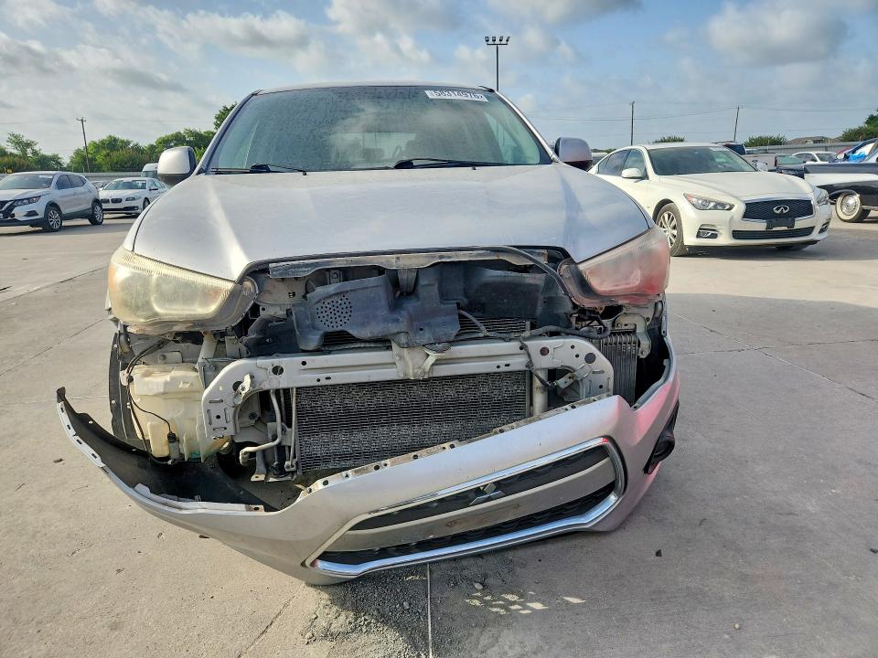 2014 Mitsubishi Outlander VIN 4A4AP3AU9EE012461 COPART salvage auction — FRONT END, Tx - Certificate Of Title, sold $775 on 2026-07-09 (photo 5)
