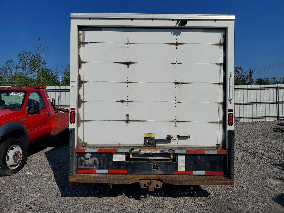 2022 Ford Econoline VIN 1FDWE3FN6NDC09030 COPART salvage auction — FRONT END, Az - Cert Of Title - Salvage, sold $300 on 2026-07-18 (photo 6)