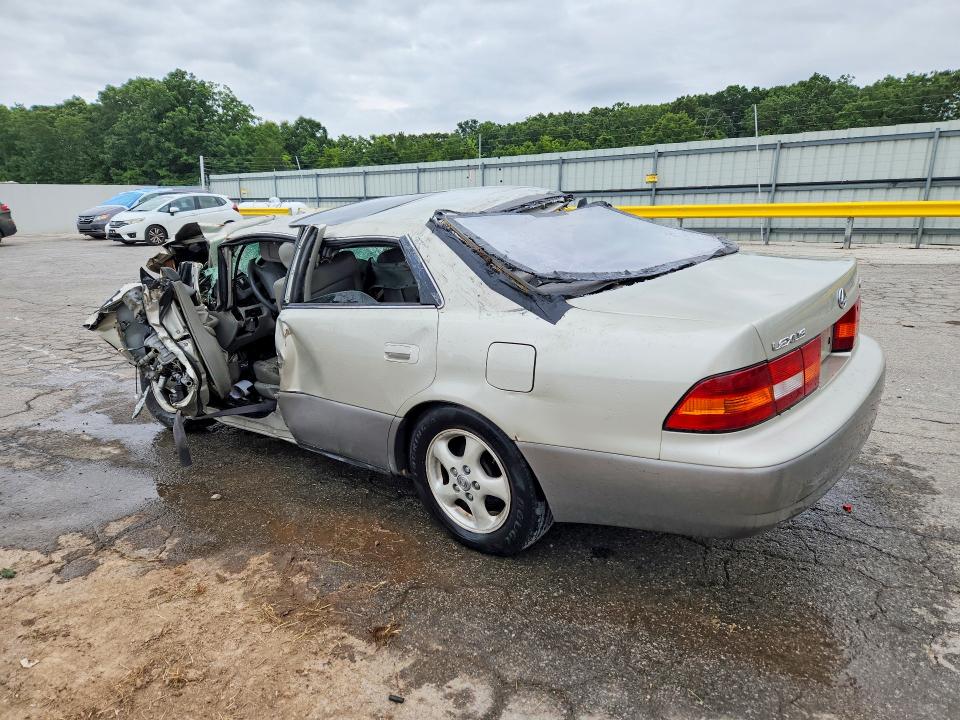 1997 Lexus ES VIN JT8BF22G4V0020755 COPART salvage auction — ROLLOVER, Mo - Junking Certificate, sold $125 on 2026-07-20 (photo 2)