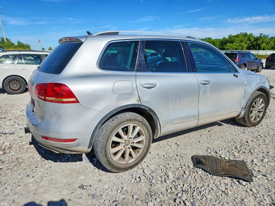 2014 Volkswagen VIN WVGEF9BP9ED004823 COPART salvage auction — MECHANICAL, MI - CERTIFICATE OF TITLE, sold $750 on 2026-07-30 (photo 3)