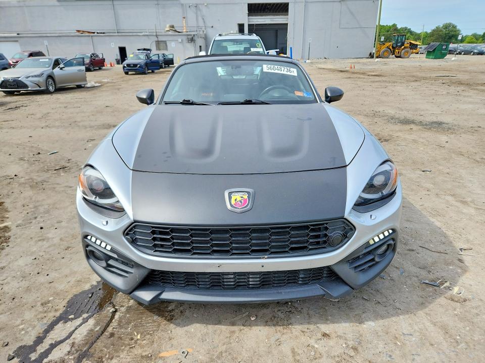 2019 Fiat 124 spider VIN JC1NFAEK6K0141353 COPART salvage auction — REAR END, Va - Cert Of Title - Salvage, sold $2,300 on 2026-07-22 (photo 5)