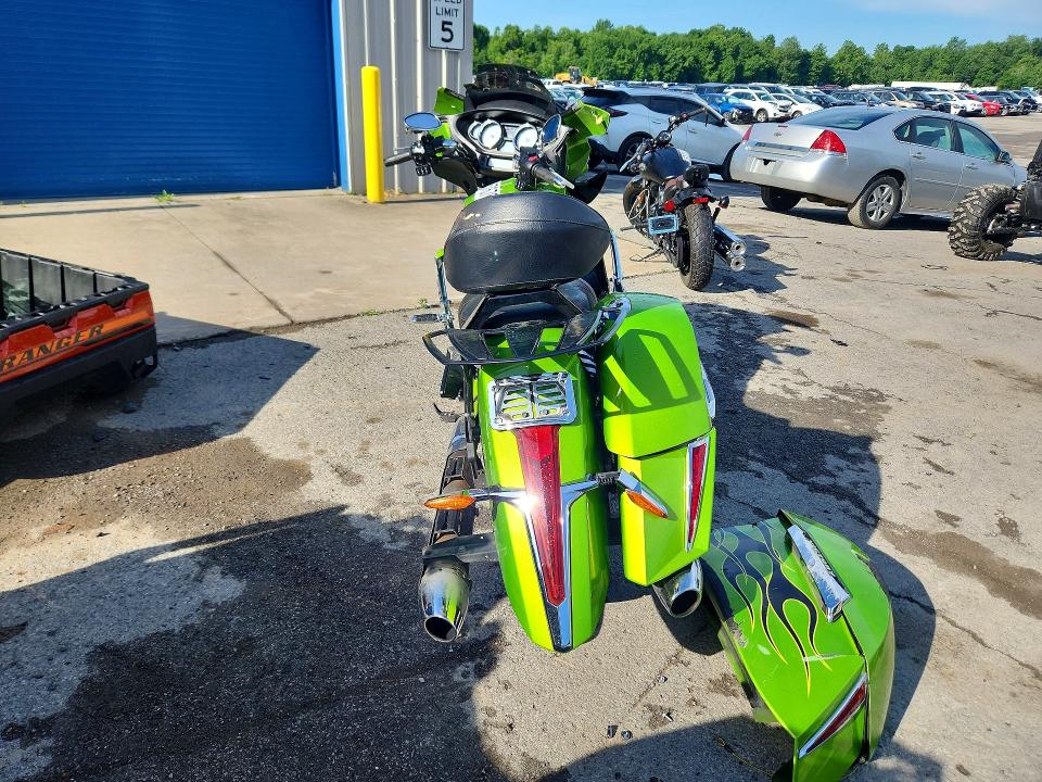 2013 Victory Cross country VIN 5VPDW36N8D3024038 COPART salvage auction — FRONT END, Pa - Certificate Of Salvage, sold $800 on 2026-07-23 (photo 4)