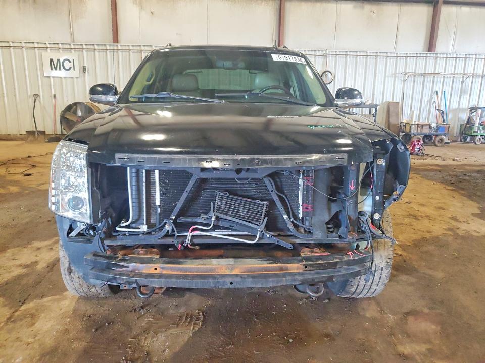 2011 Cadillac Escalade ext VIN 3GYT4MEFXBG306721 COPART salvage auction — FRONT END, Mi - Certificate Of Title, sold $1,700 on 2026-07-06 (photo 5)
