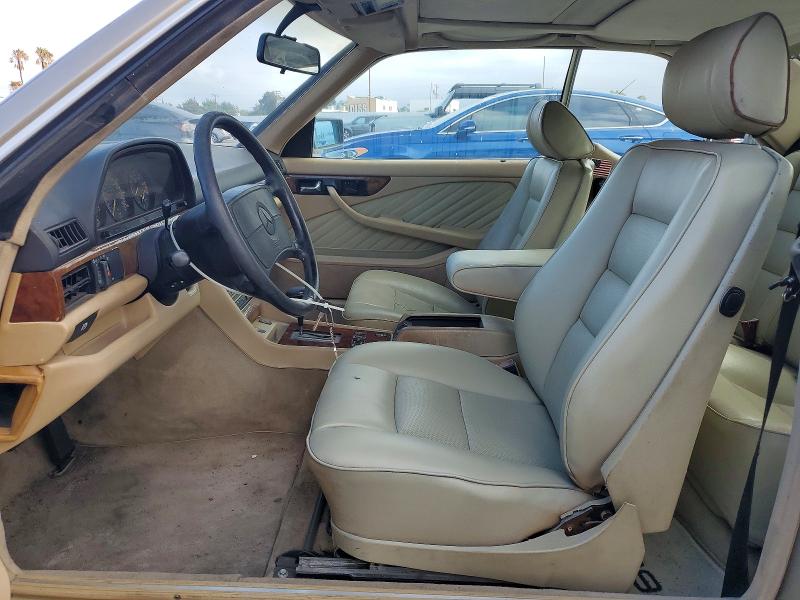 1991 Mercedes-benz 560 VIN WDBCA45E0MA594478 COPART salvage auction — MINOR DENT/SCRATCHES, CA - DIS/DLR/EXP ONLY CLEAN TITLE, sold $2,400 on 2026-07-24 (photo 7)