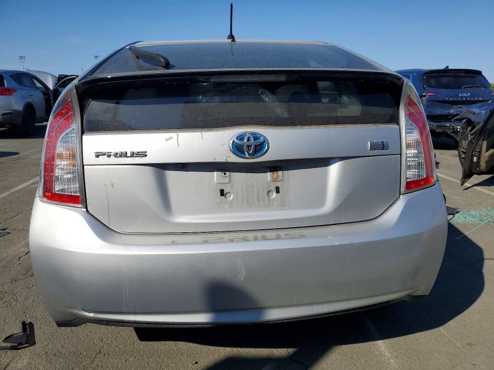 2015 Toyota Prius VIN JTDKN3DU6F0465447 COPART salvage auction — FRONT END, CA - SALVAGE CERTIFICATE, sold $1,300 on 2026-07-17 (photo 6)