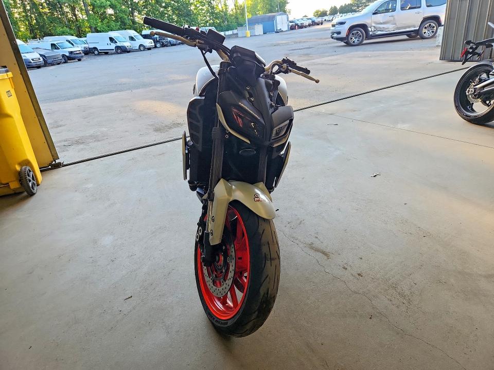 2019 Yamaha Mt09 VIN JYARN53E6KA006388 COPART salvage auction — SIDE, CT - CERT OF TITLE-SALVAGE, sold $2,100 on 2026-07-23 (photo 2)
