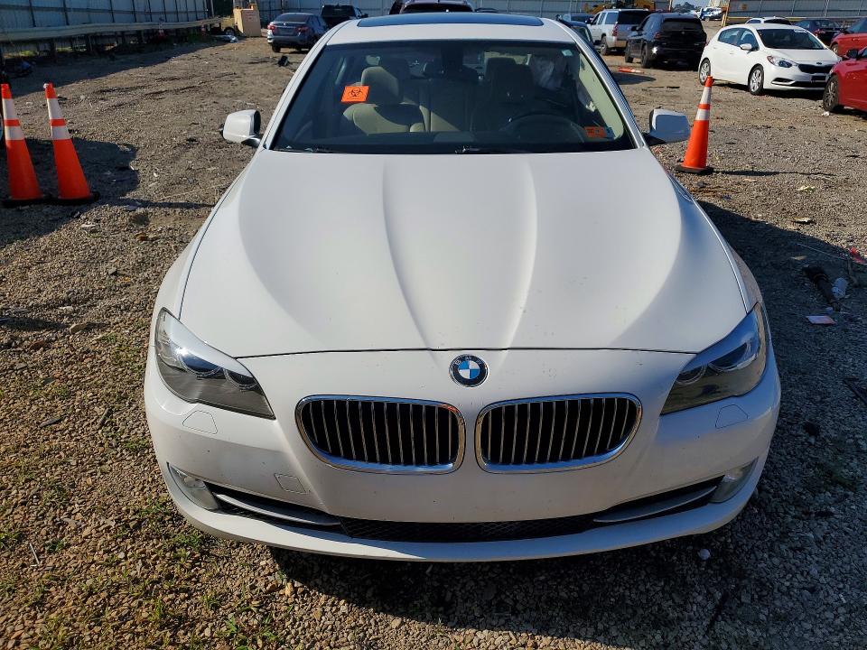 2013 BMW 5er VIN WBAXG5C56DDY33991 COPART salvage auction — SIDE, VA - CERT OF TITLE - SALVAGE, sold $100 on 2026-07-24 (photo 5)