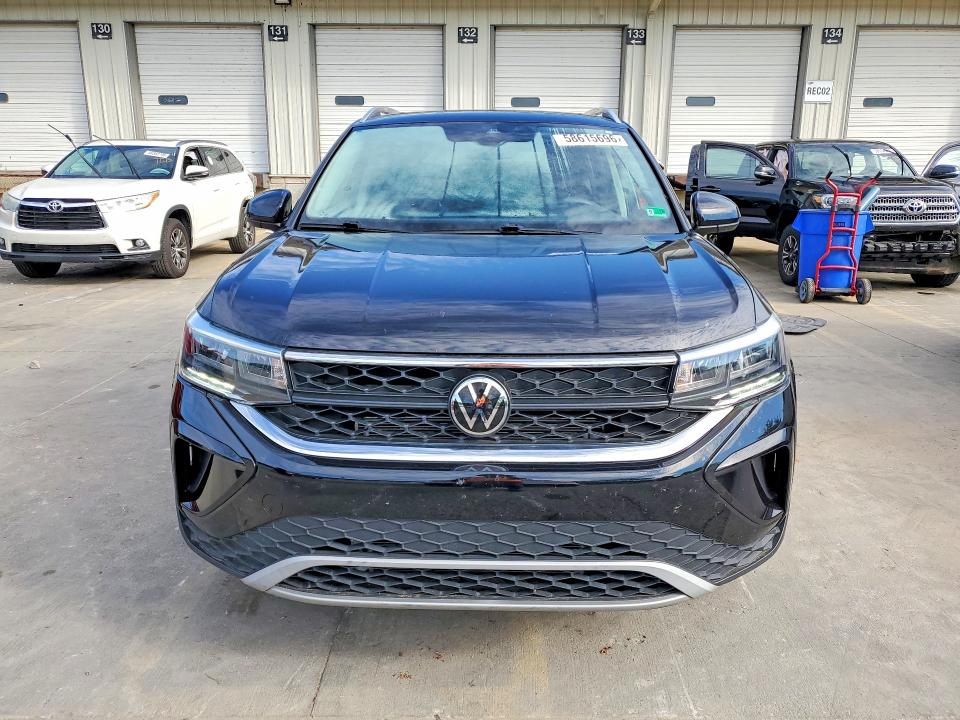 2024 Volkswagen Taos VIN 3VVVX7B27RM053234 COPART salvage auction — WATER/FLOOD, Ky - Cert Of Title-Salvage Water, sold $12,400 on 2026-08-20 (photo 5)