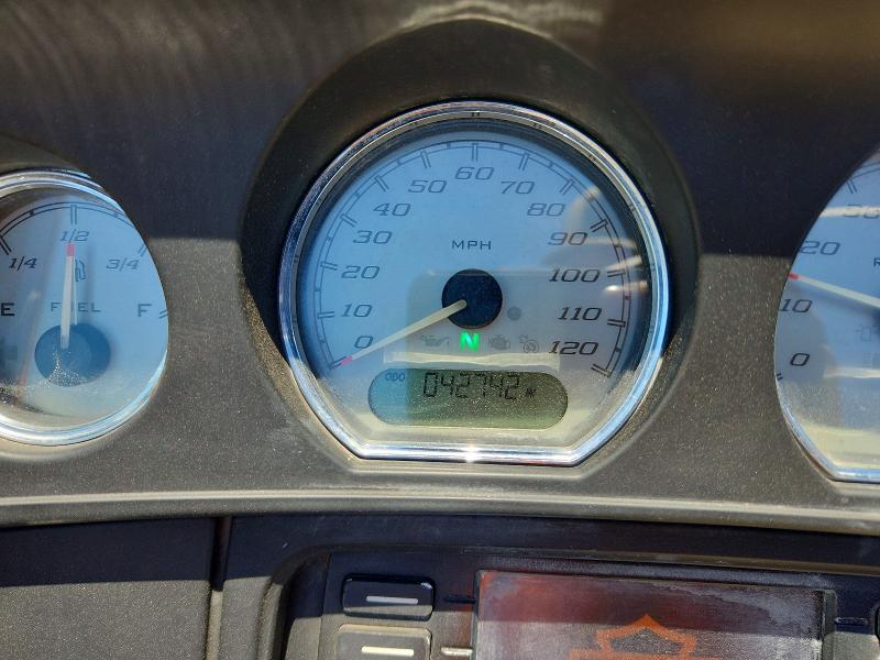 2014 Harley-davidson Street glide VIN 1HD1KBM11EB604843 COPART salvage auction — NORMAL WEAR, In - Certificate Of Title (P), sold $5,400 on 2026-07-09 (photo 7)
