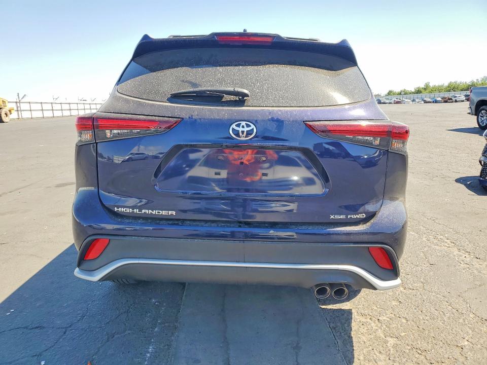 2024 Toyota Highlander VIN 5TDKDRBH1RS557062 COPART salvage auction — FRONT END, Ca - Salvage Certificate, sold $13,000 on 2026-07-06 (photo 6)