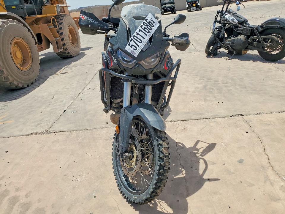 2020 Honda Crf VIN JH2SD1010LK000026 COPART salvage auction — SIDE, PA - CERTIFICATE OF SALVAGE, sold $4,550 on 2026-07-09 (photo 2)