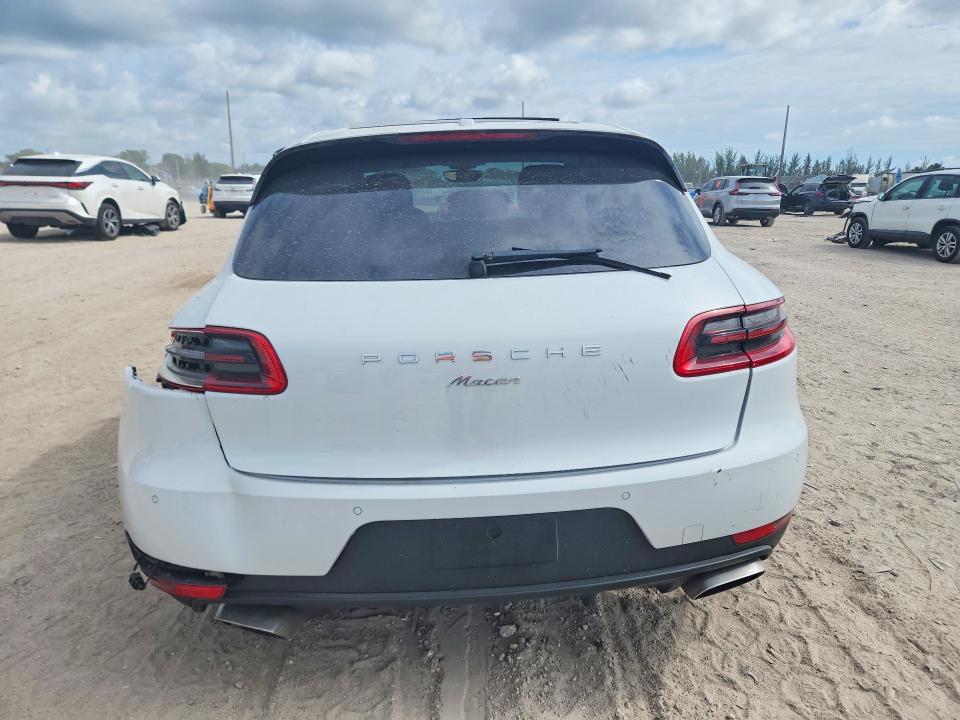 2018 Porsche Macan VIN WP1AA2A57JLB13062 COPART salvage auction — SIDE, FL - CERT OF TITLE SLVG REBUILDABLE, sold $4,350 on 2026-08-06 (photo 6)