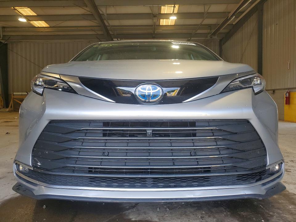 2023 Toyota Sienna VIN 5TDESKFC4PS104785 COPART salvage auction — REAR END, Pa - Certificate Of Salvage, sold $21,700 on 2026-07-08 (photo 5)