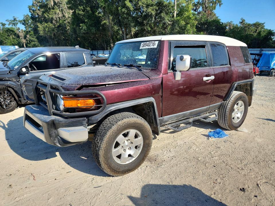 2007 Toyota Fj cruiser VIN JTEBU11F270066240 COPART salvage auction — FRONT END, Fl - Cert Of Title Slvg Rebuildable, sold $5,100 on 2026-07-28 (photo 1)