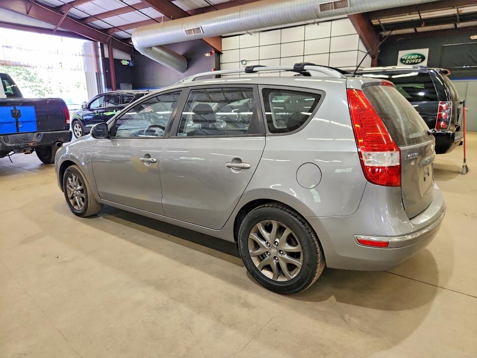 2012 Hyundai Elantra VIN KMHDC8AE1CU152928 COPART salvage auction — MINOR DENT/SCRATCHES, Vt - Certificate Of Title, sold $2,500 on 2026-07-31 (photo 2)