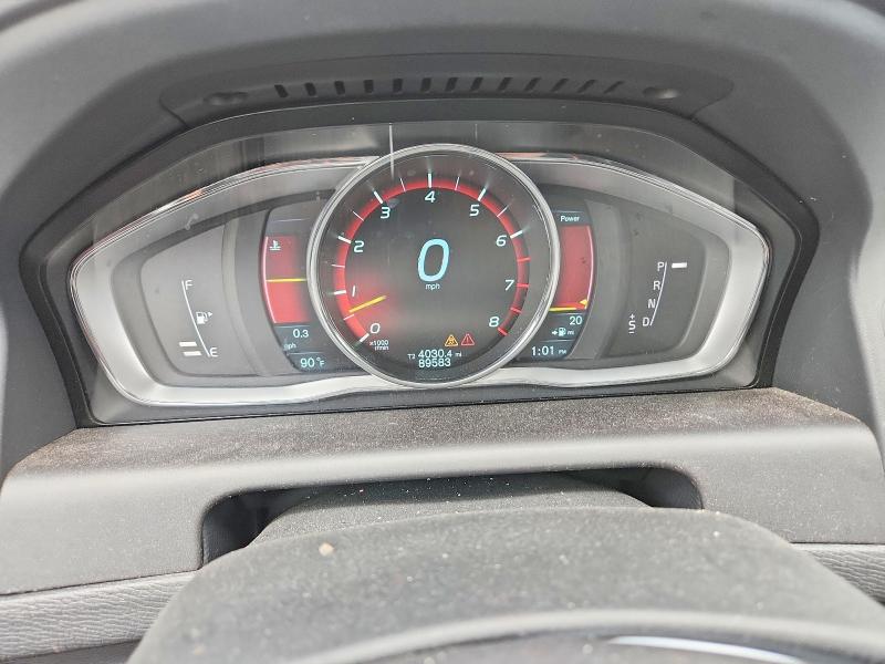 2014 Volvo VIN YV4940DLXE2516407 COPART salvage auction — FRONT END, In - Cert Of Title-Salvage Title, sold $225 on 2026-07-24 (photo 9)