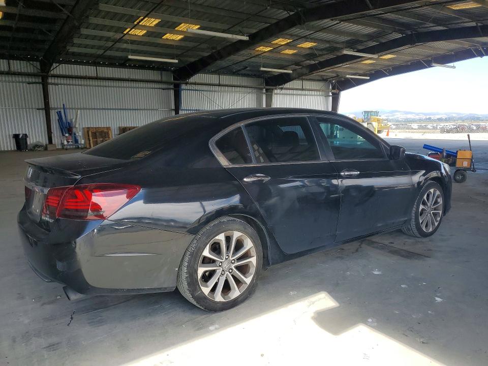 2013 Honda Accord VIN 1HGCR2F54DA159123 COPART salvage auction — VANDALISM, CA - SALVAGE CERTIFICATE, sold $2,550 on 2026-07-02 (photo 3)