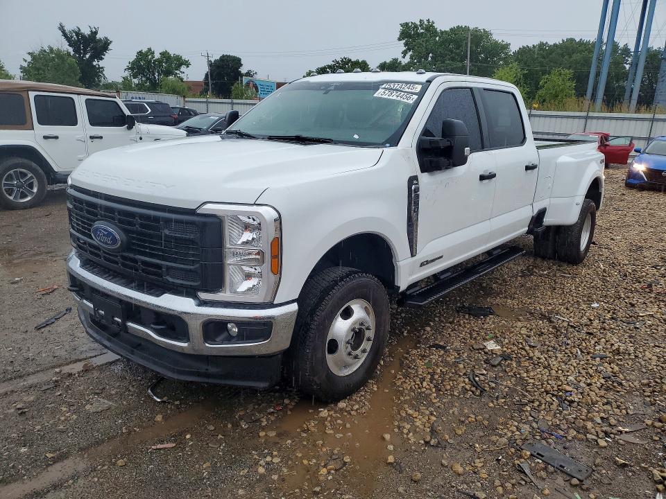 2025 Ford F-350 super duty VIN 1FT8W3DT5SED00730 COPART salvage auction — REAR END, Fl - Certificate Of Destruction, sold $27,400 on 2026-07-17 (photo 1)