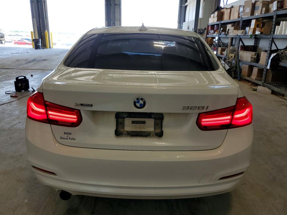2018 BMW 3er VIN WBA8E5G50JNU47092 COPART salvage auction — FRONT END, Ne - Cert Of Title-Salvage, sold $2,900 on 2026-07-14 (photo 6)