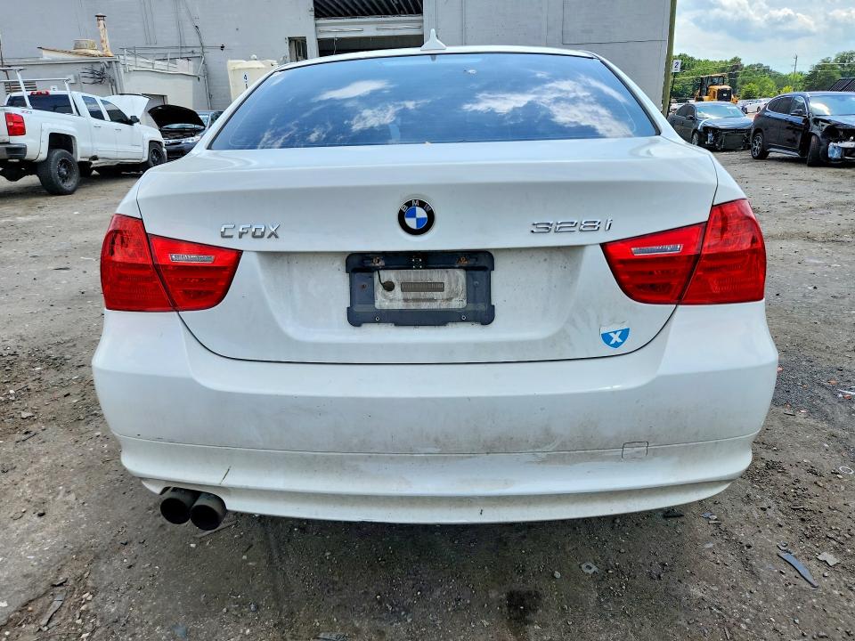 2011 BMW 3 series VIN WBAPH5G50BNM78413 COPART salvage auction — MECHANICAL, Va - Certificate Of Title, sold $400 on 2026-07-08 (photo 6)