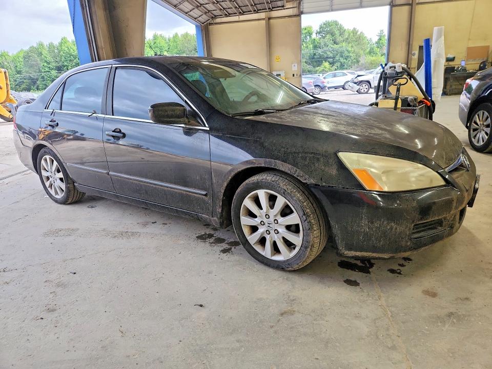 2007 Honda Accord VIN 1HGCM66547A060439 COPART salvage auction — MINOR DENT/SCRATCHES, Md - Certificate Of Title, sold $450 on 2026-07-02 (photo 4)