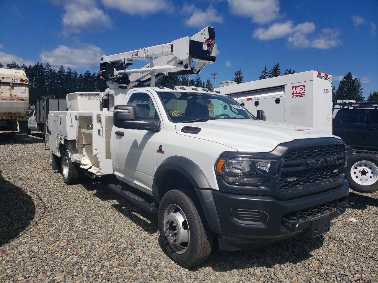 2024 RAM 5500 VIN 3C7WRNBL1RG320251 COPART salvage auction — Side, Bs - Salvage Title, sold $30,000 on 2026-07-08 (photo 4)