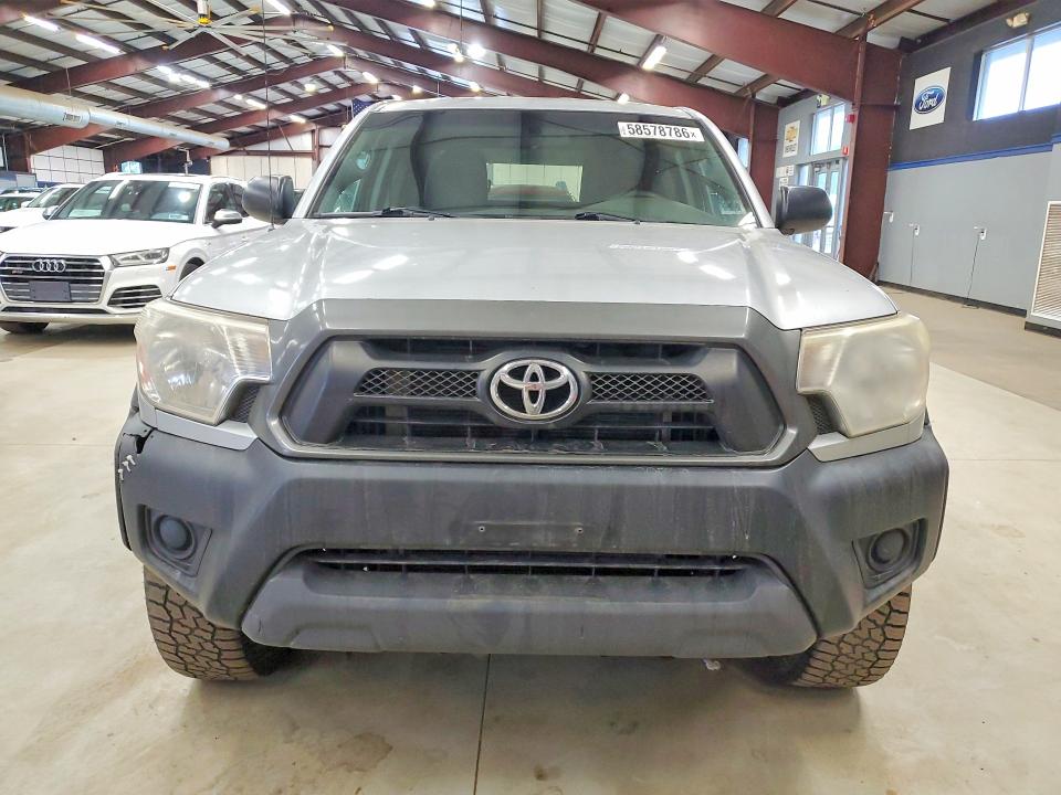 2013 Toyota Tacoma VIN 5TFUU4EN9DX054086 COPART salvage auction — MINOR DENT/SCRATCHES, VT - CERTIFICATE OF TITLE, sold $17,100 on 2026-07-31 (photo 5)