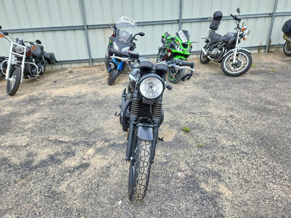 2017 Triumph motorcycle Bonneville VIN SMTD10GN7HT810513 COPART salvage auction — SIDE, WI - JUNKED VEHICLE BILL OF SALE, sold $2,150 on 2026-07-16 (photo 2)