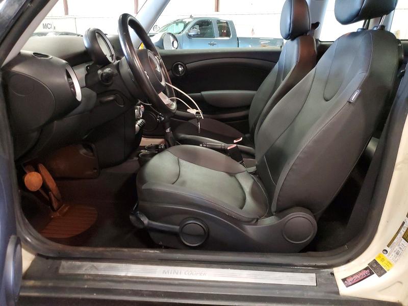 2010 Mini Cooper clubman VIN WMWML3C53ATX36798 COPART salvage auction — WATER/FLOOD, MI - CERT OF TITLE-FLOOD VEHICLE, sold $225 on 2026-07-24 (photo 7)