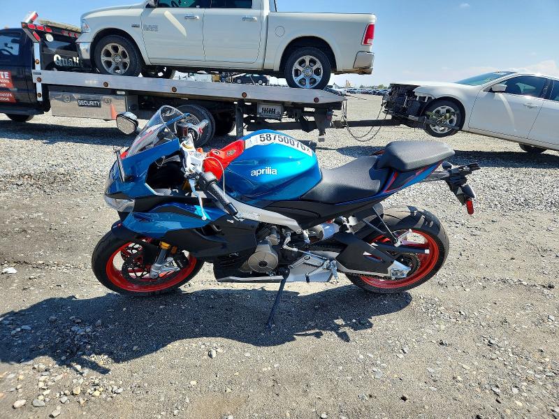 2026 Aprilia VIN ZD4XGUA03TS000040 COPART salvage auction — FRONT END, Co - Public - Salvage Title, sold $2,700 on 2026-07-30 (photo 3)