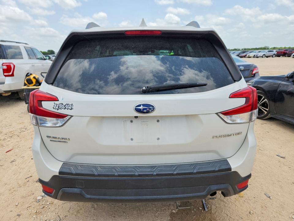 2019 Subaru Forester VIN JF2SKAGC8KH401231 COPART salvage auction — SIDE, Tx - Salvage Vehicle Title, sold $10 on 2026-07-30 (photo 6)
