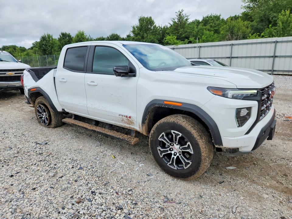 2023 Gmc VIN 1GTP6DEK5P1255892 COPART salvage auction — REAR END, Mo - Salvage Certificate Of Title, sold $23,000 on 2026-08-19 (photo 4)
