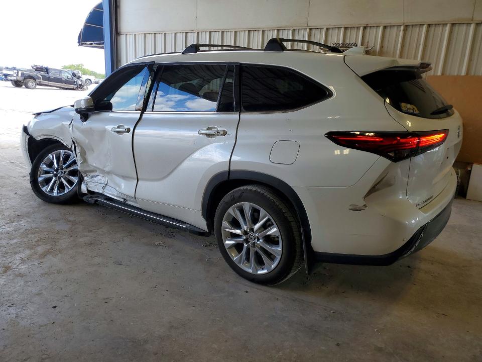 2020 Toyota VIN 5TDYZRAH0LS022972 COPART salvage auction — SIDE, TX - SALVAGE VEHICLE TITLE, sold $13,300 on 2026-07-06 (photo 2)
